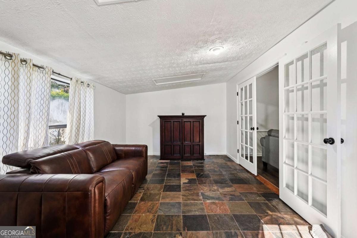 2411 Hidden Hills Drive Marietta - 15