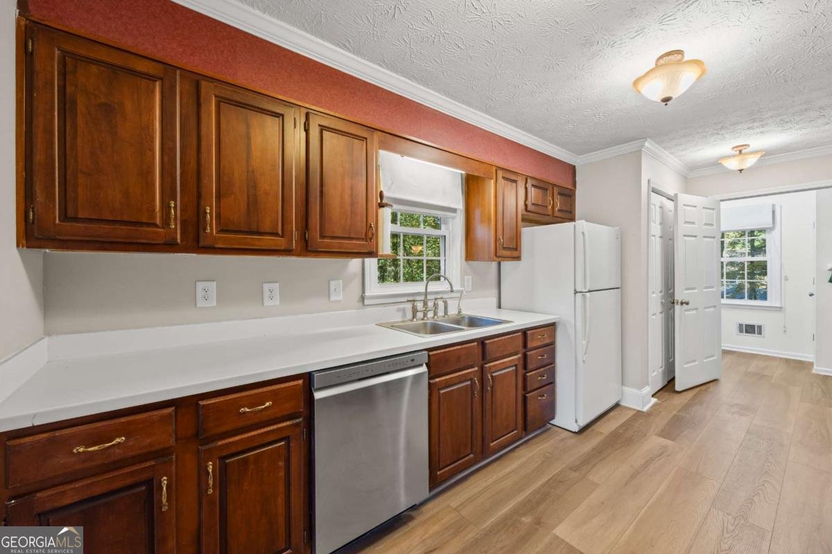 1970 Sturbridge Lane Buford - 35