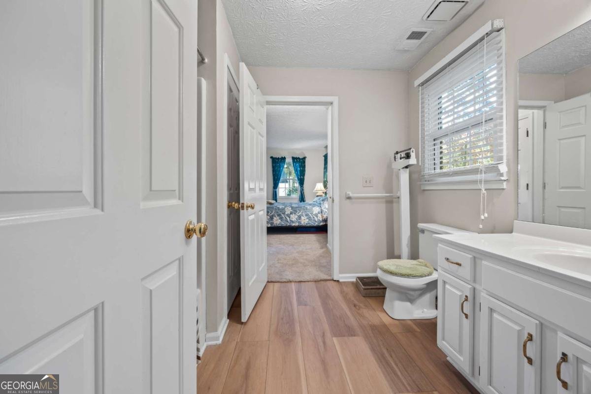 1970 Sturbridge Lane Buford - 47