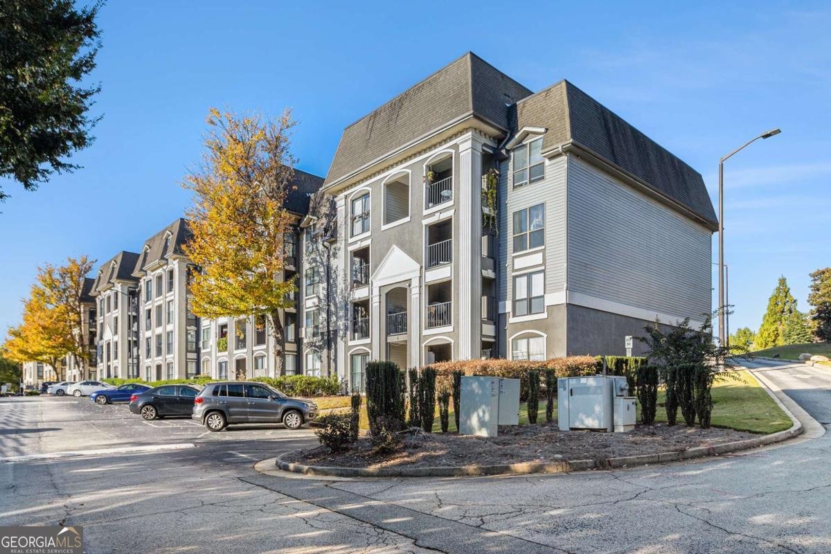 2657 Lenox Road Atlanta - 31