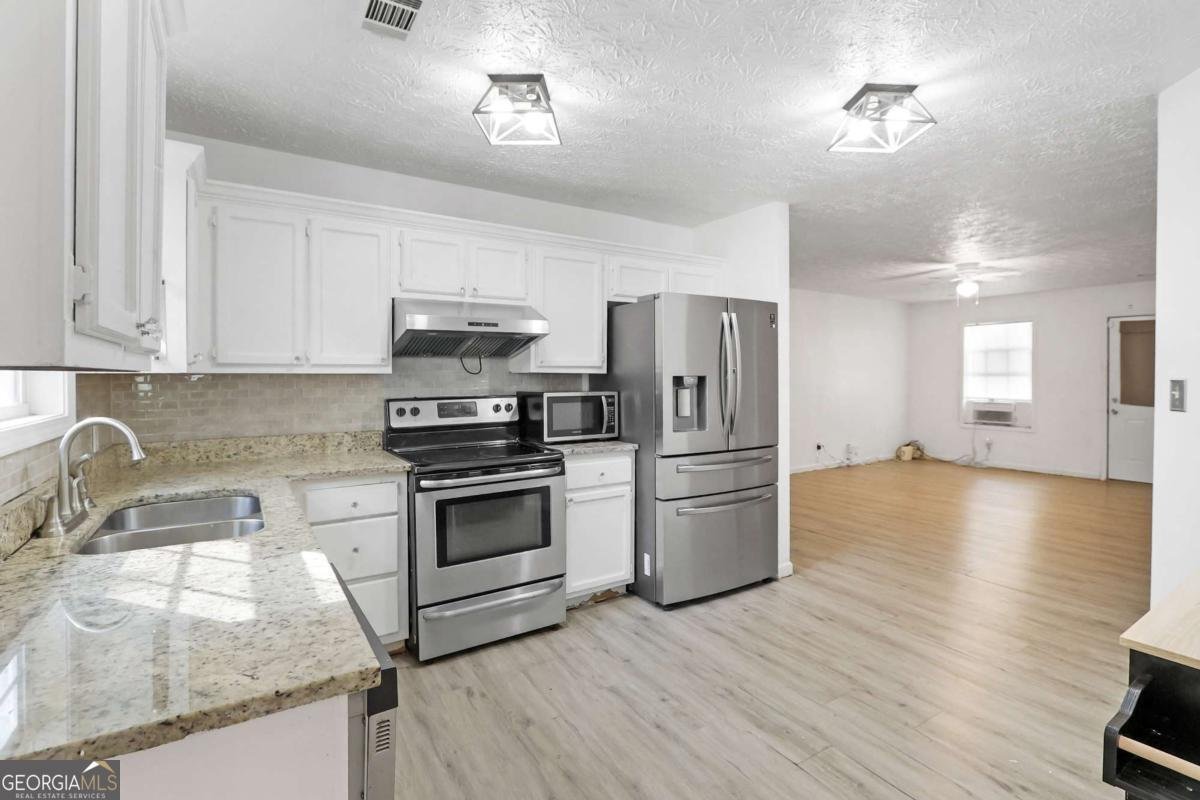 1414 Lucky Street Griffin - 14