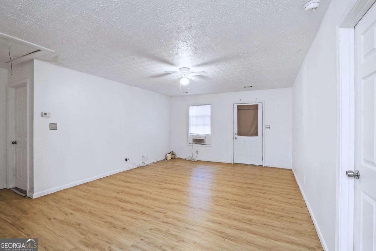 1414 Lucky Street Griffin - 8