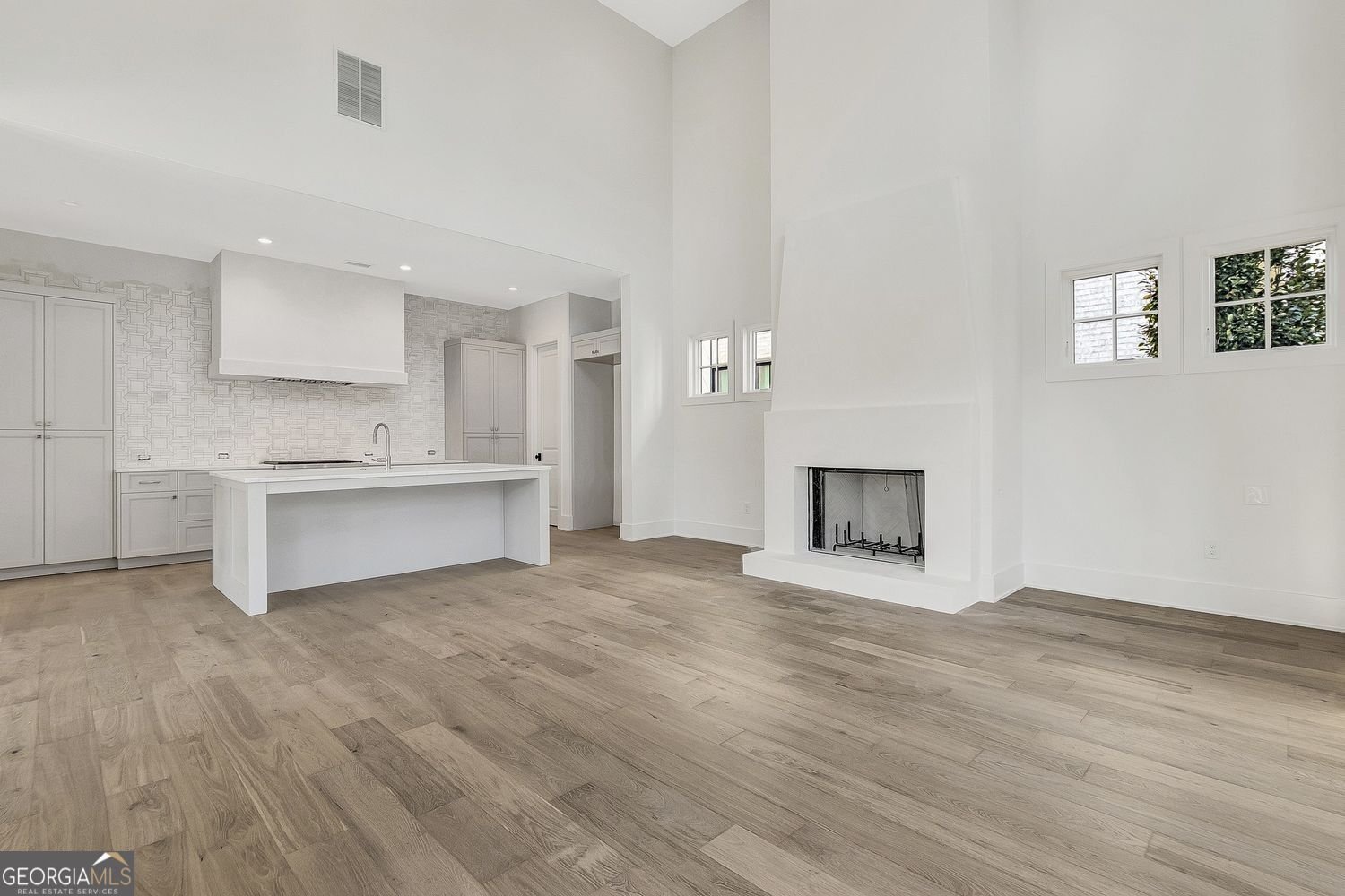 100 Carlyle Lane Fayetteville - 18