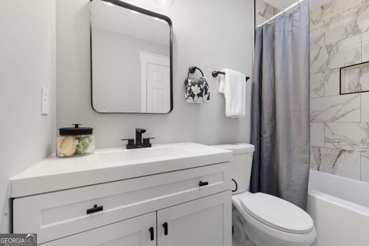 4996 Hunters Cove Drive Acworth - 16