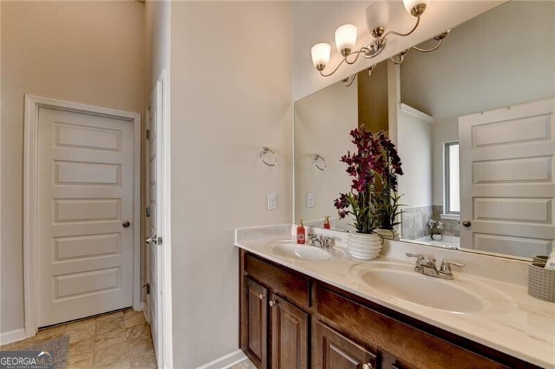 1460 Long Acre Drive Loganville - 56