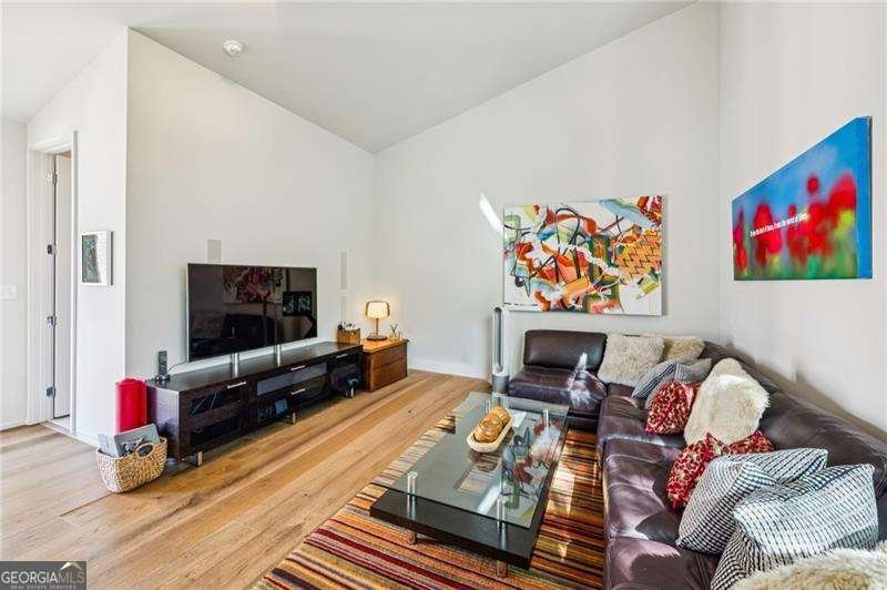 975 Piedmont Avenue Atlanta - 30