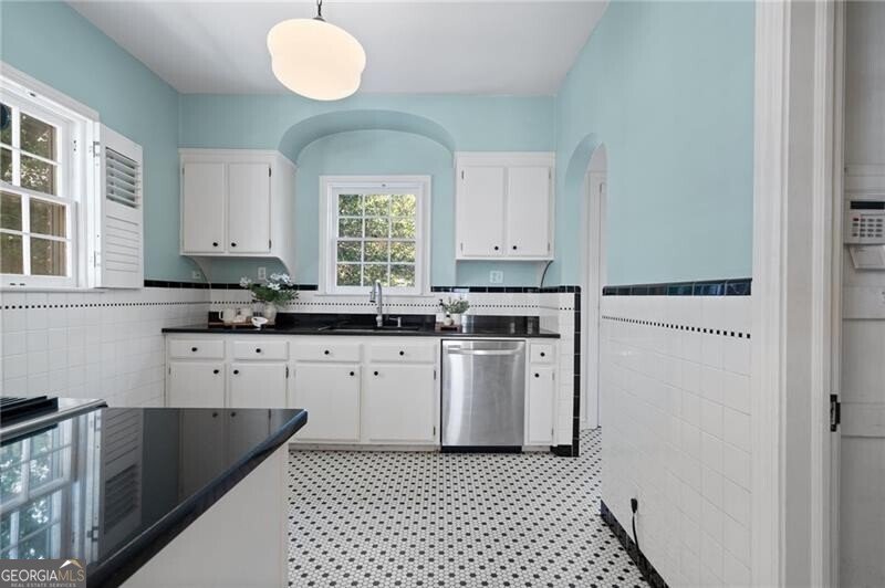 1240 Beech Valley Road Atlanta - 12