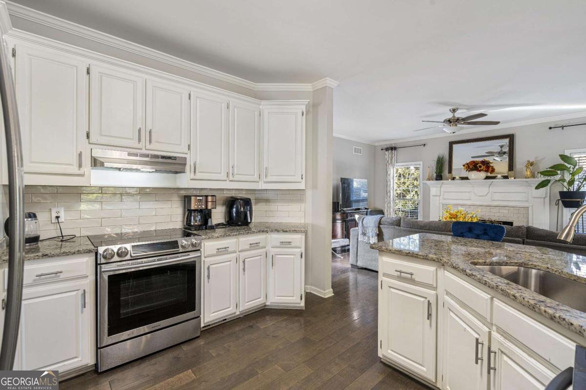 900 Secret Cove Drive Sugar Hill - 10