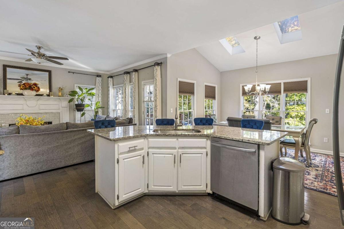 900 Secret Cove Drive Sugar Hill - 11