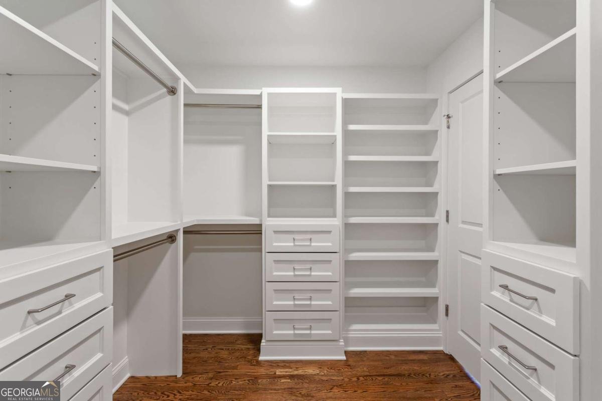 1121 Dell Avenue Smyrna - 32