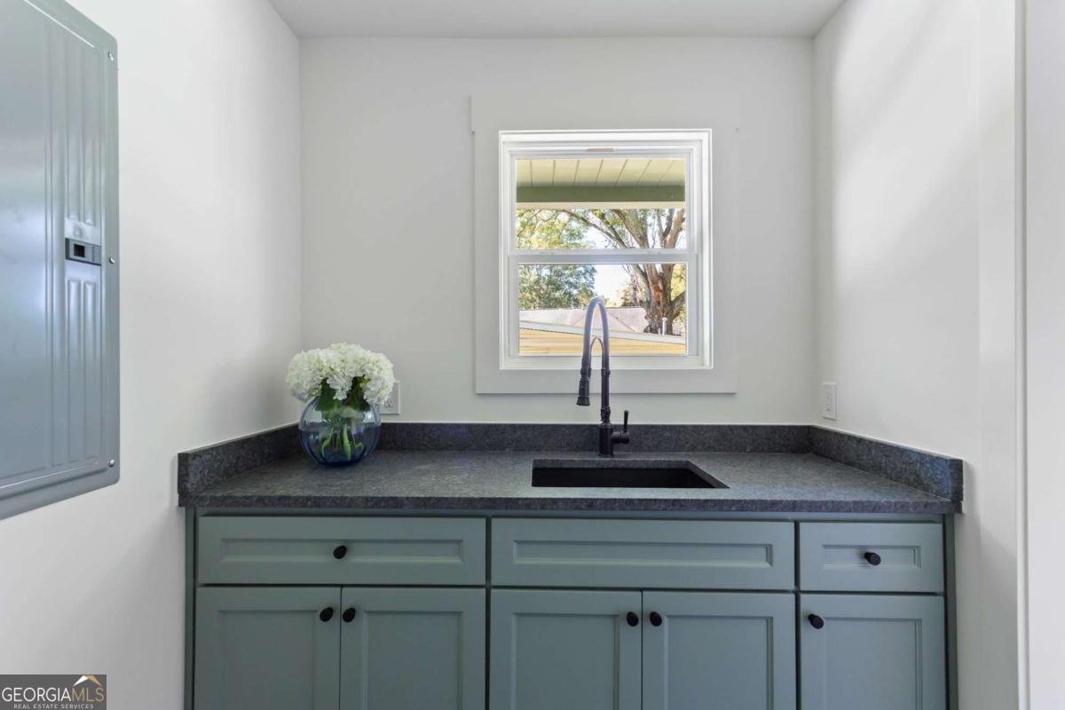 1121 Dell Avenue Smyrna - 45