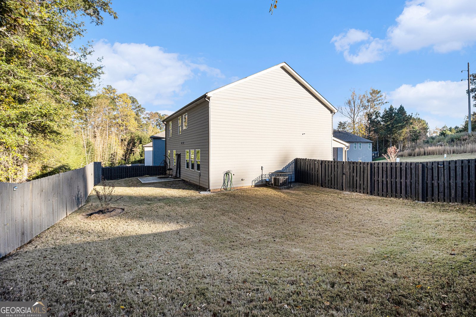 596 River Gardens Drive Atlanta - 28