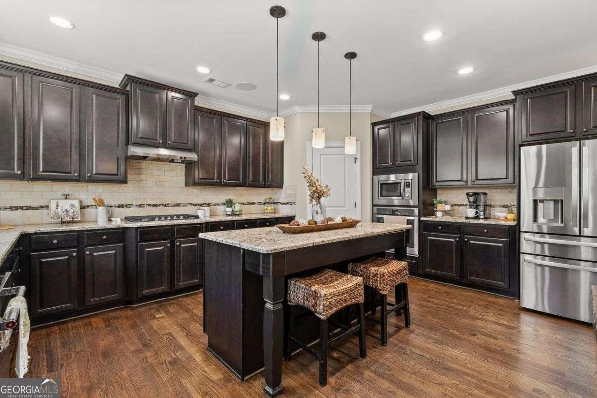 1114 BLUE WATER Court Buford - 19