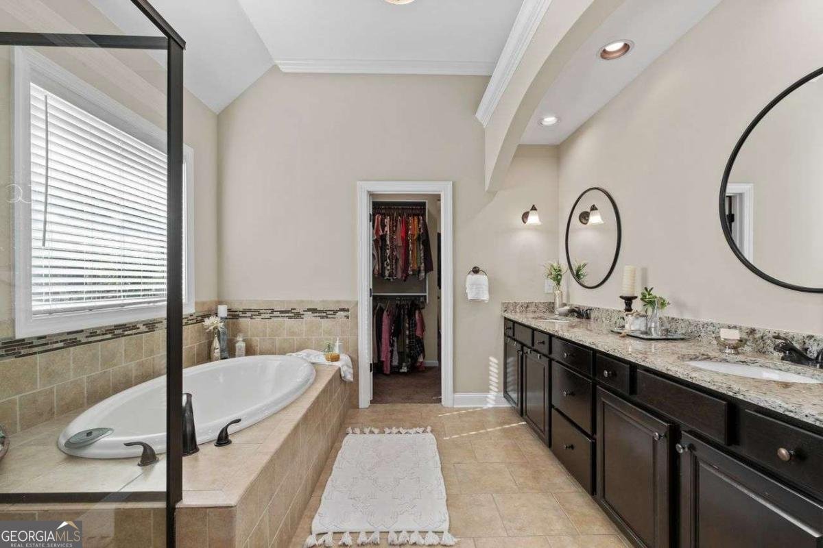 1114 BLUE WATER Court Buford - 34