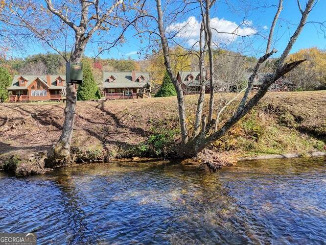 3558 Riverfront Lane Hiawassee - 46
