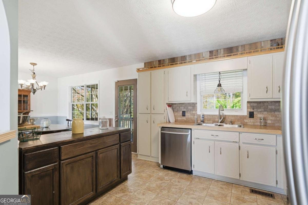 14 Arbors Way Cartersville - 19