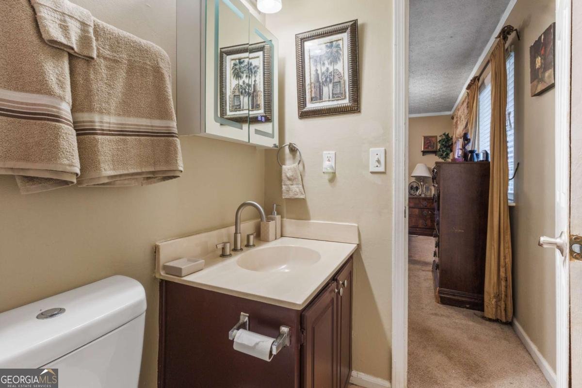 5002 Abbey Lane Lilburn - 5