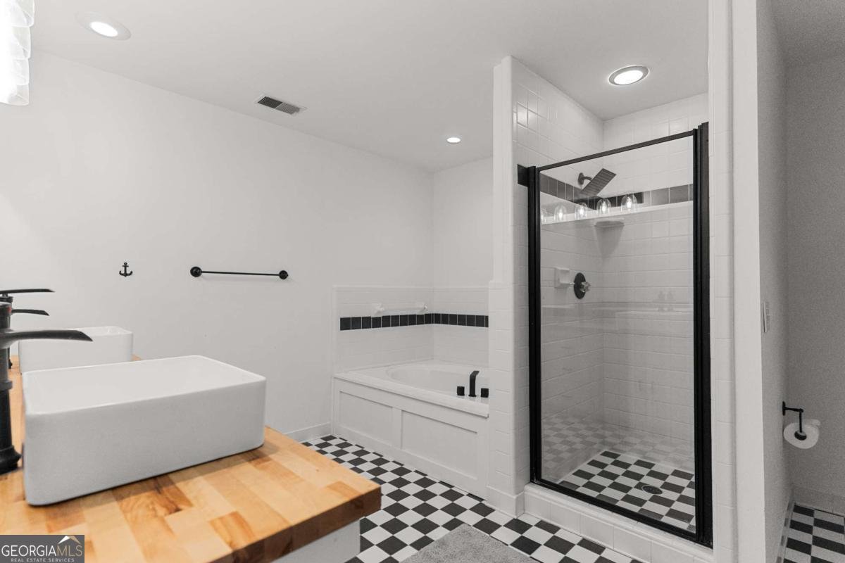 1042 Cupp Lane Greensboro - 16