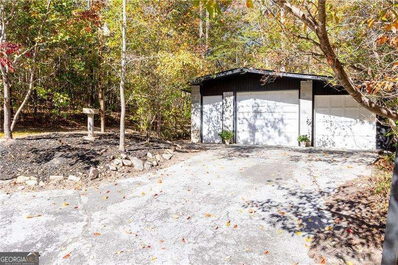 5925 Old Bill Cook Road Atlanta - 24