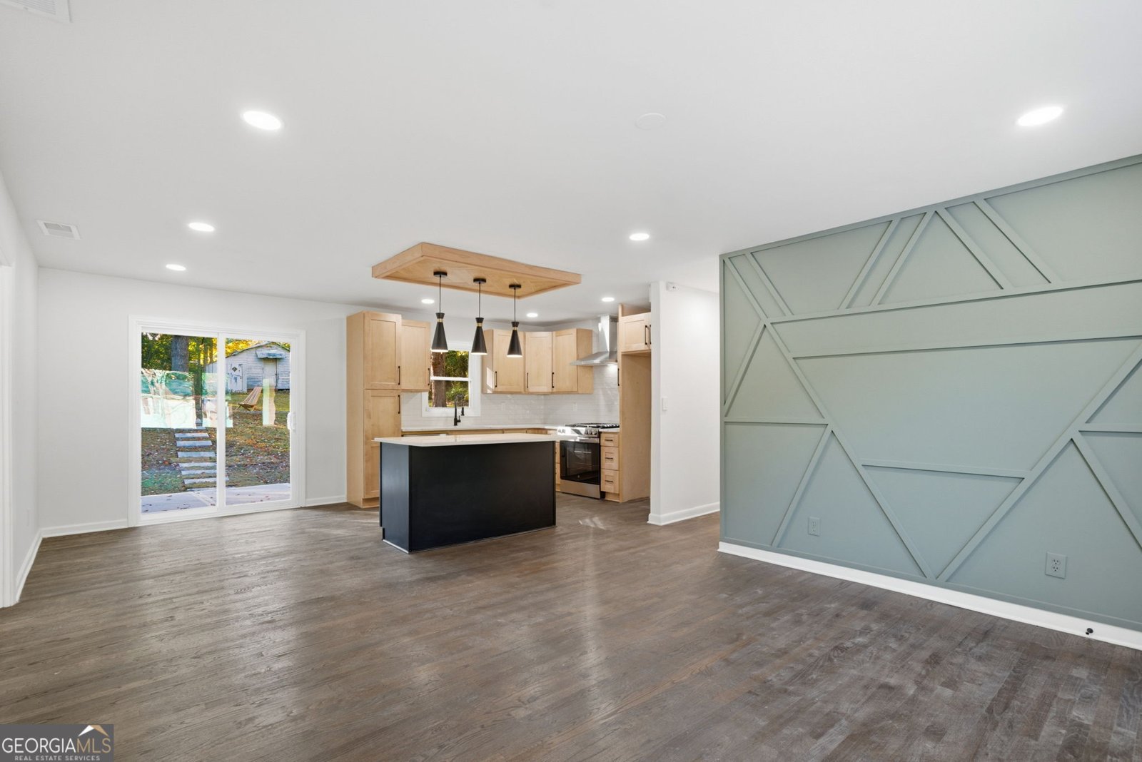 6807 Tralee Drive Lithia Springs - 11