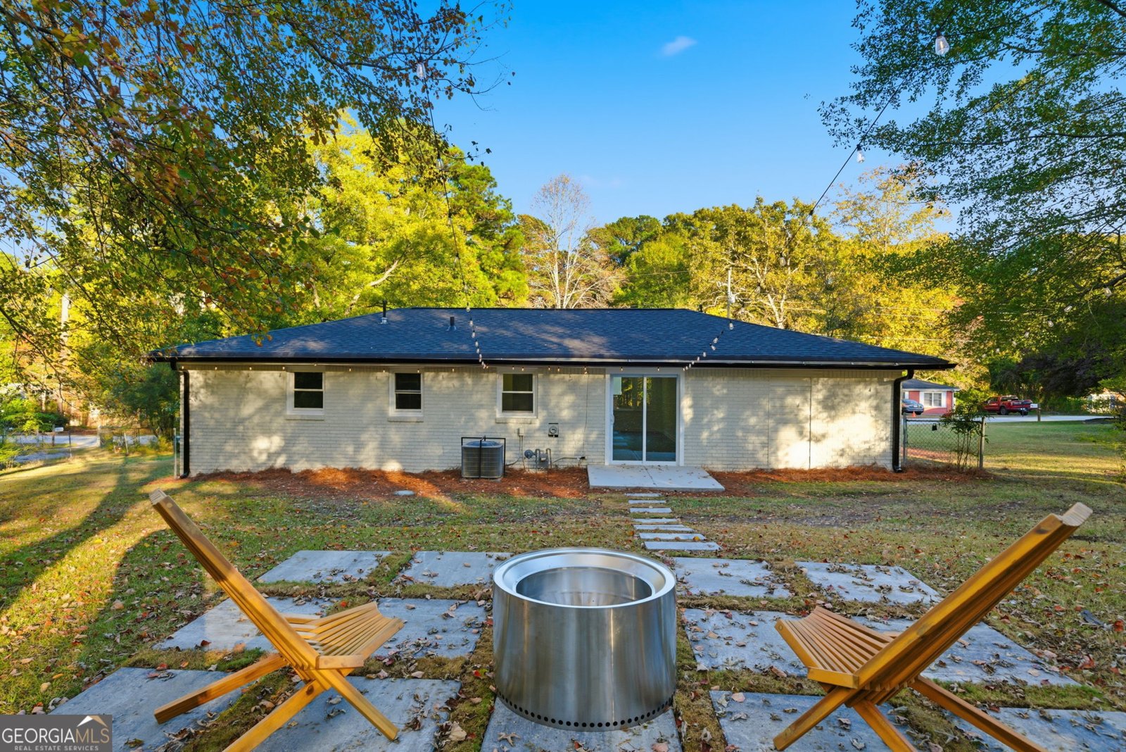 6807 Tralee Drive Lithia Springs - 33