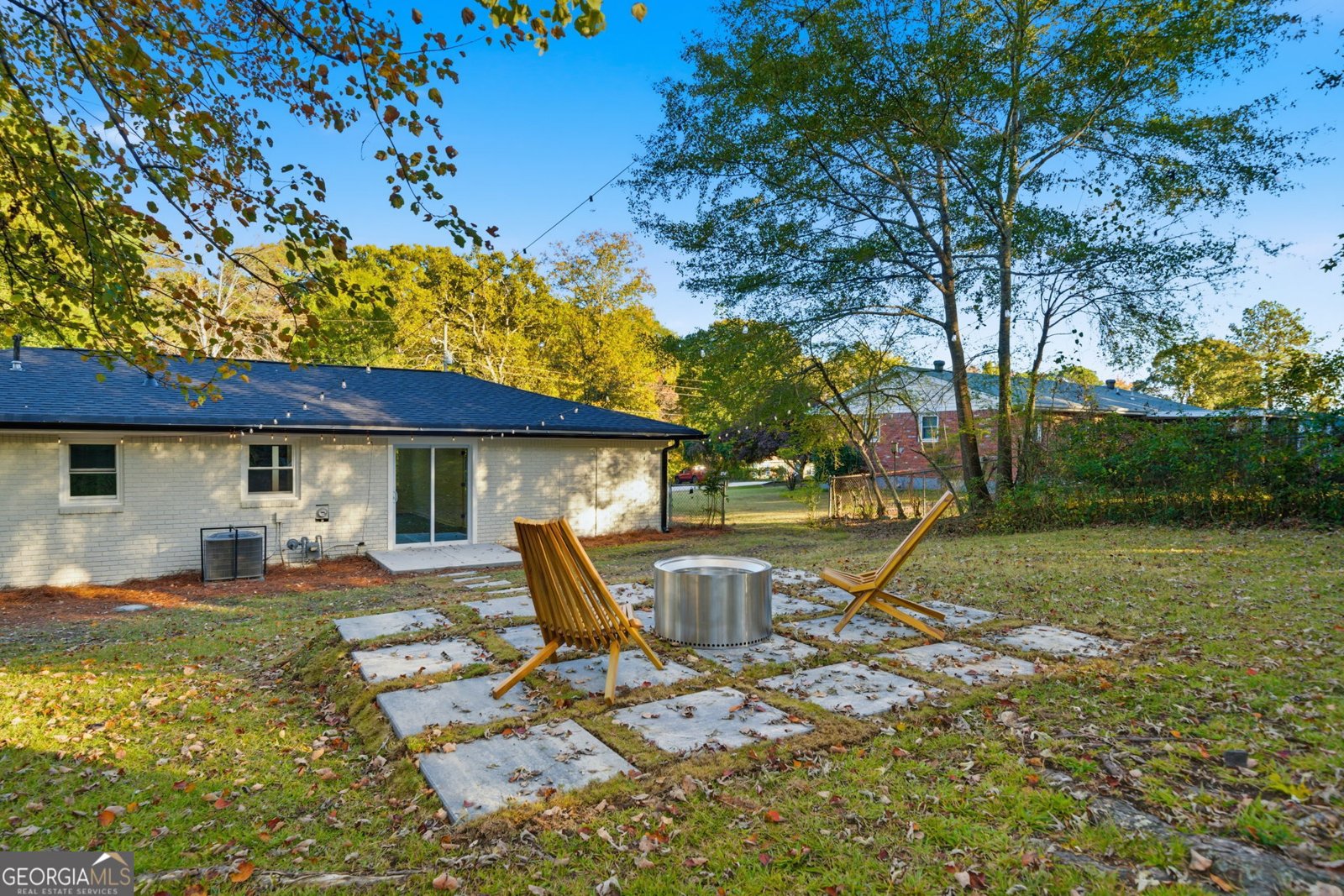 6807 Tralee Drive Lithia Springs - 34