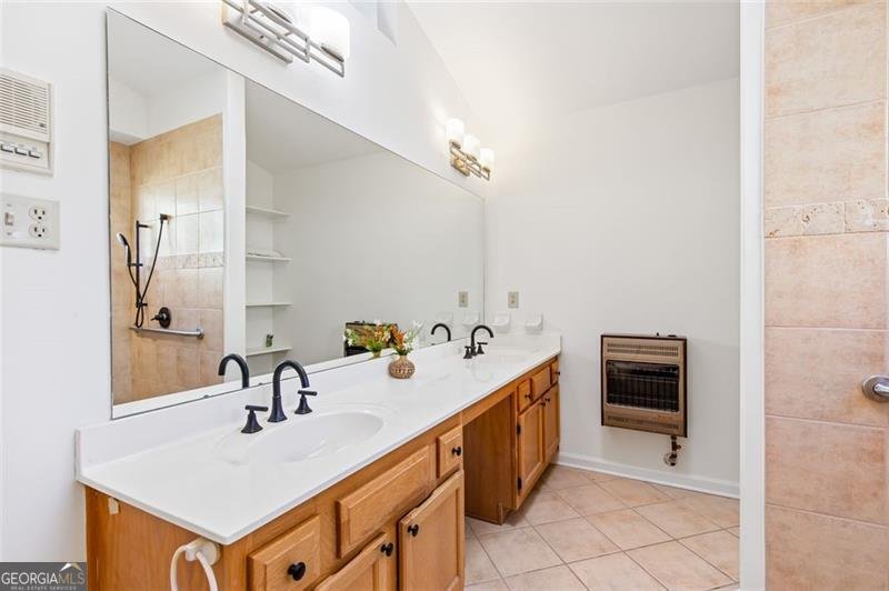 3395 Summit Drive Loganville - 24