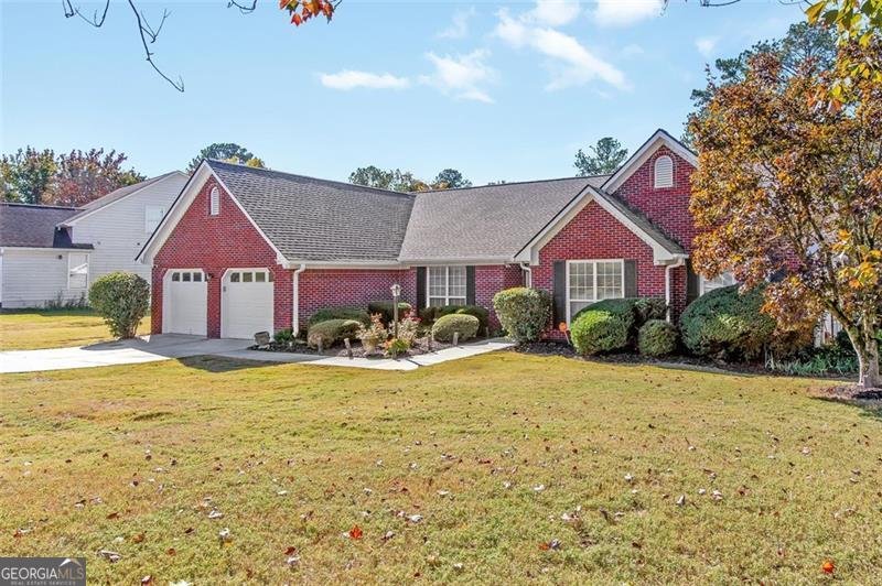 3395 Summit Drive Loganville - 3
