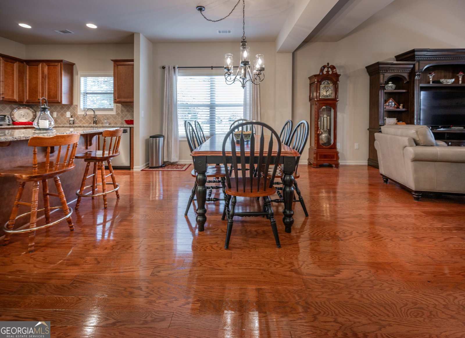 205 Heritage Stroll Athens - 15