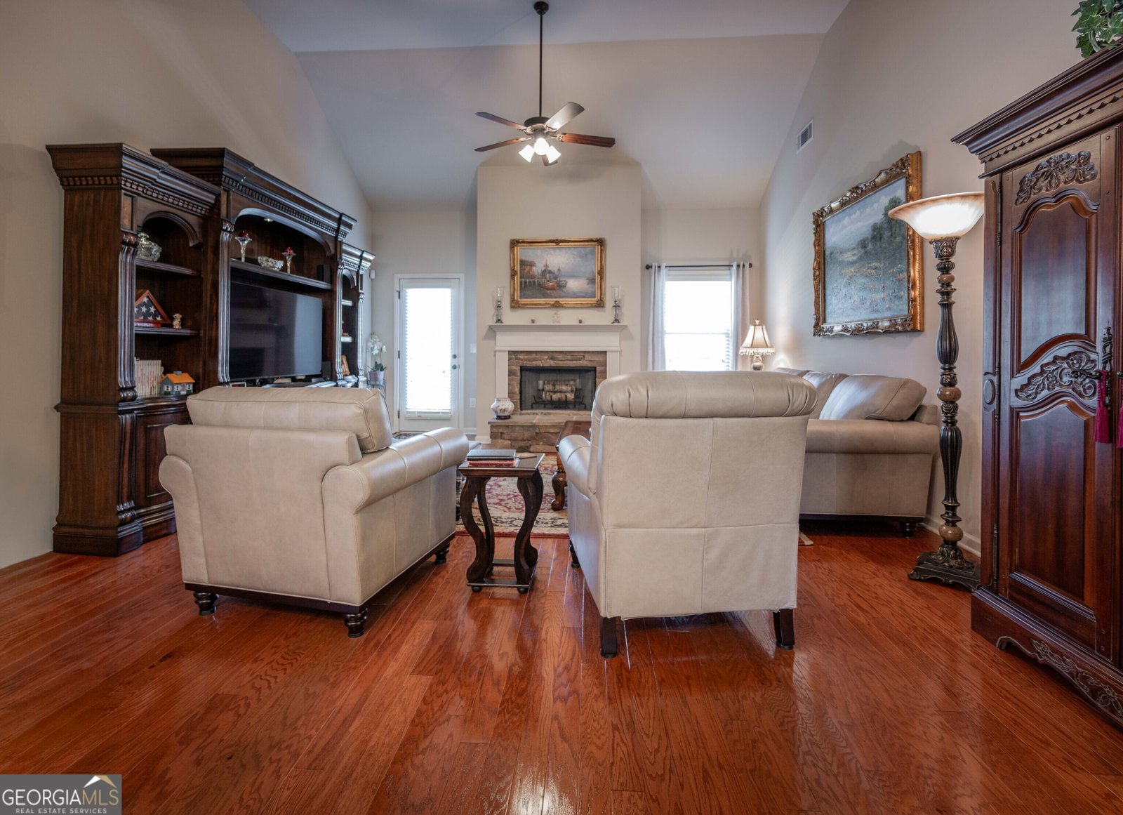 205 Heritage Stroll Athens - 17