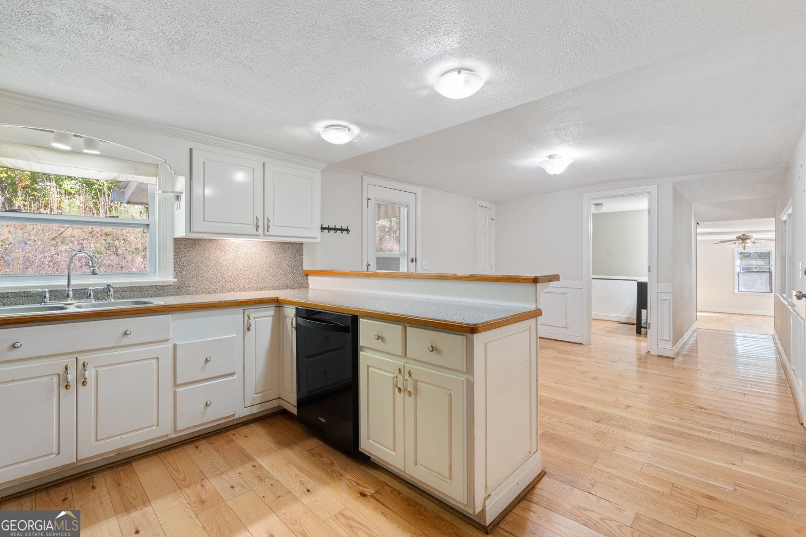 9871 Cumming Highway Canton - 15