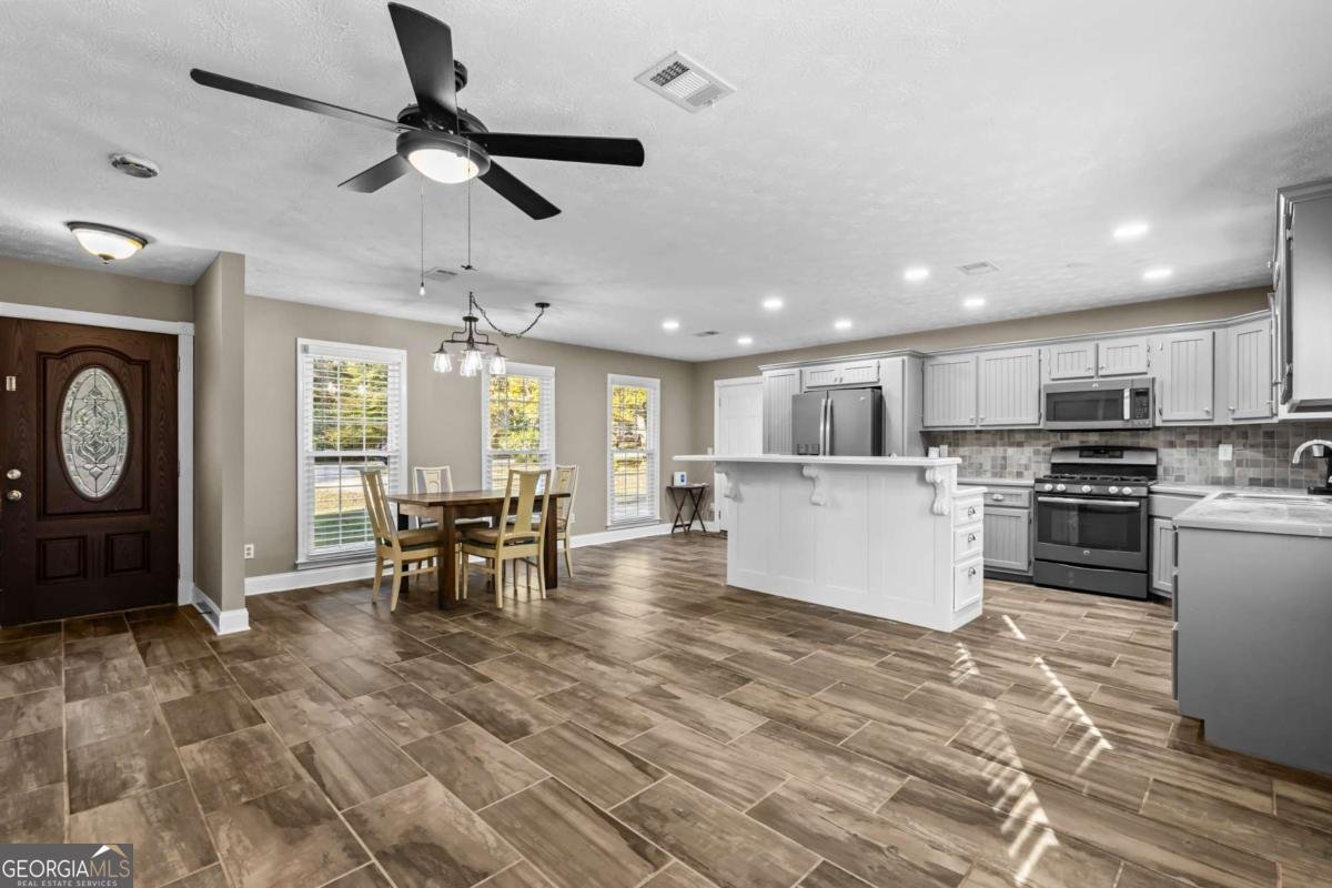 3222 MARTIN Drive Lilburn - 11