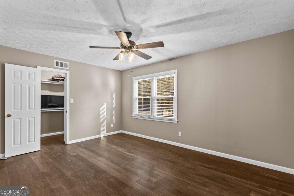 3222 MARTIN Drive Lilburn - 25