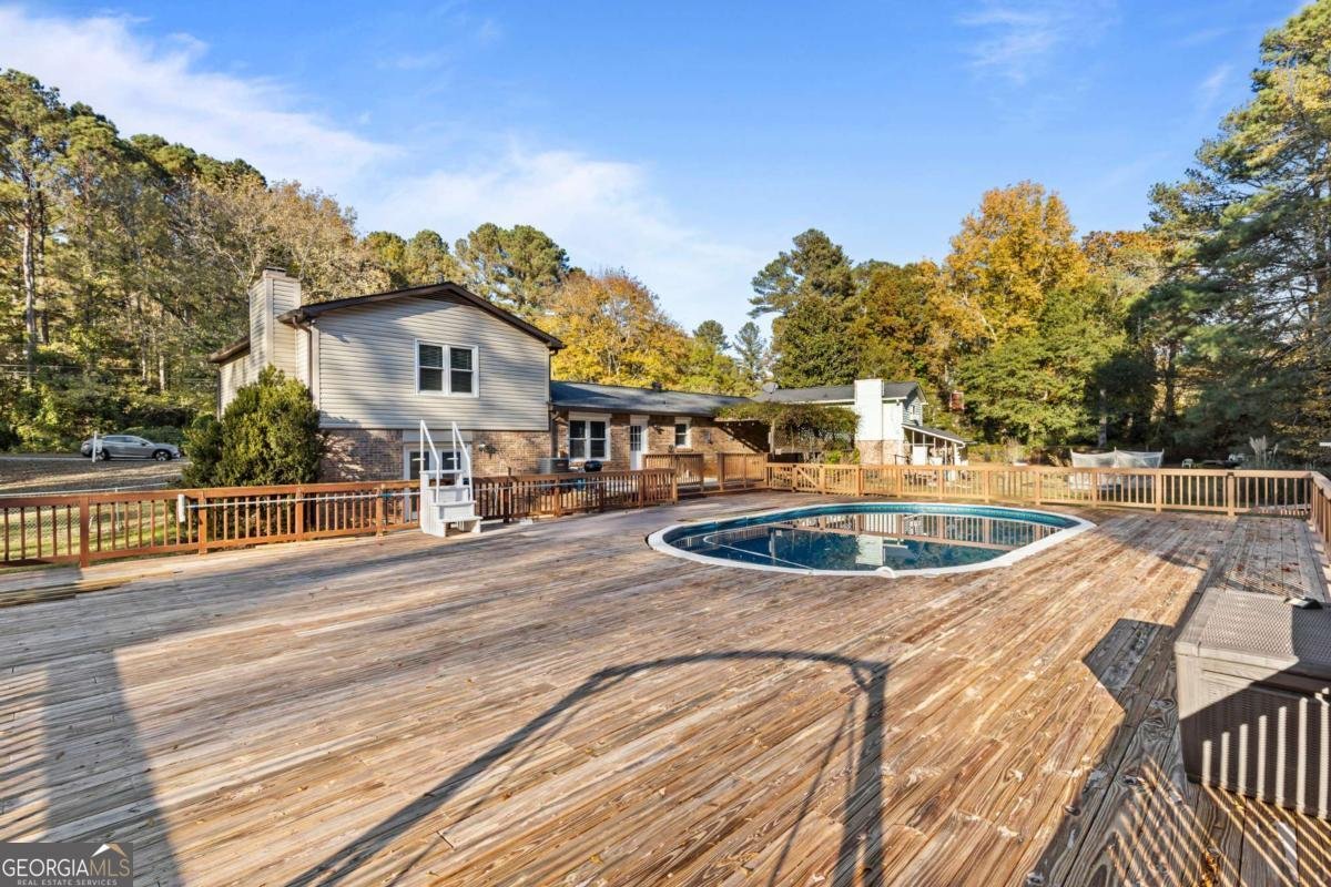 3222 MARTIN Drive Lilburn - 28