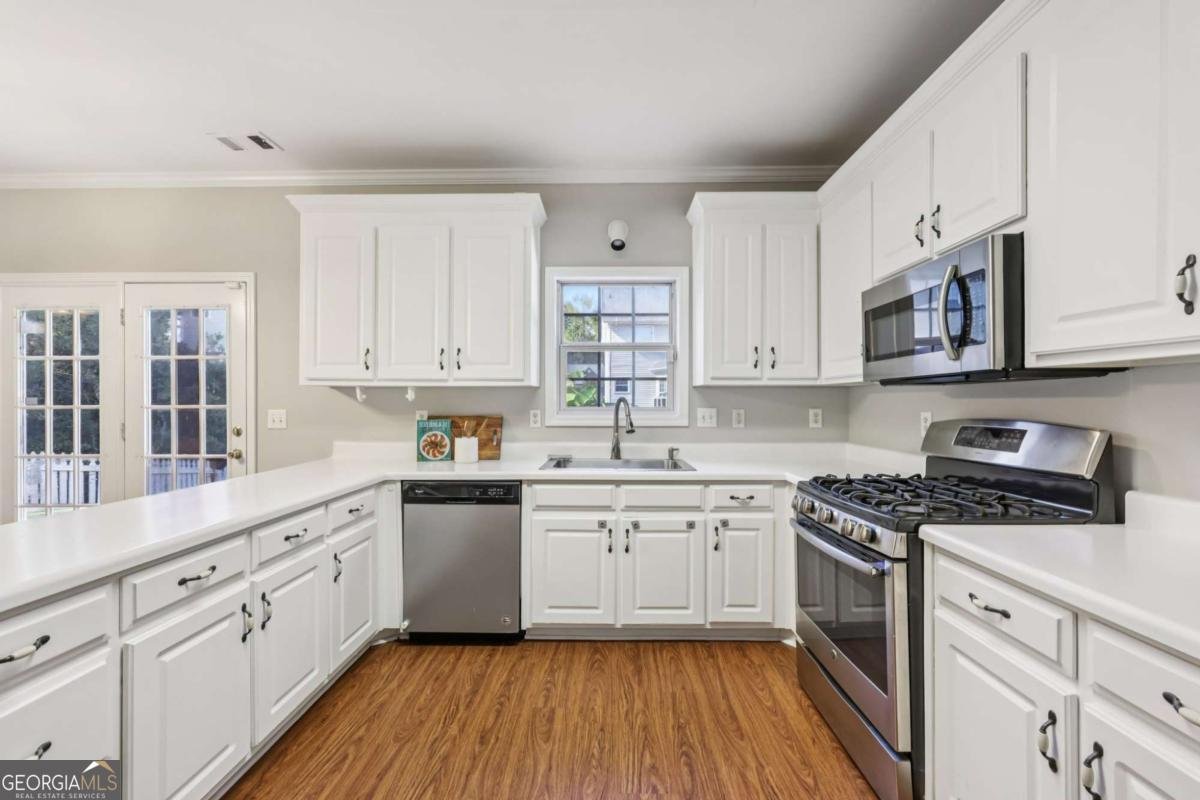 1017 Rolling Forest Lane Lilburn - 10