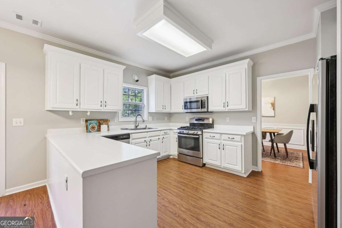 1017 Rolling Forest Lane Lilburn - 11