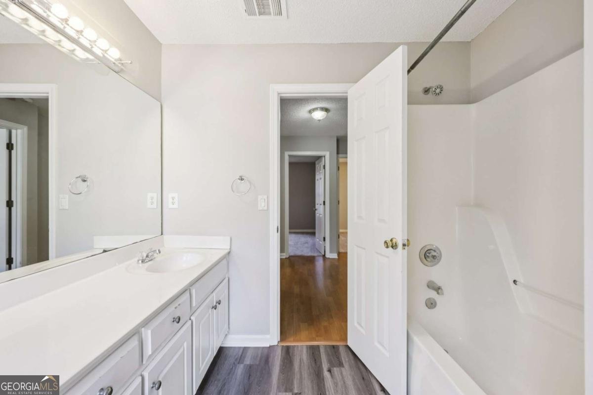 1017 Rolling Forest Lane Lilburn - 28