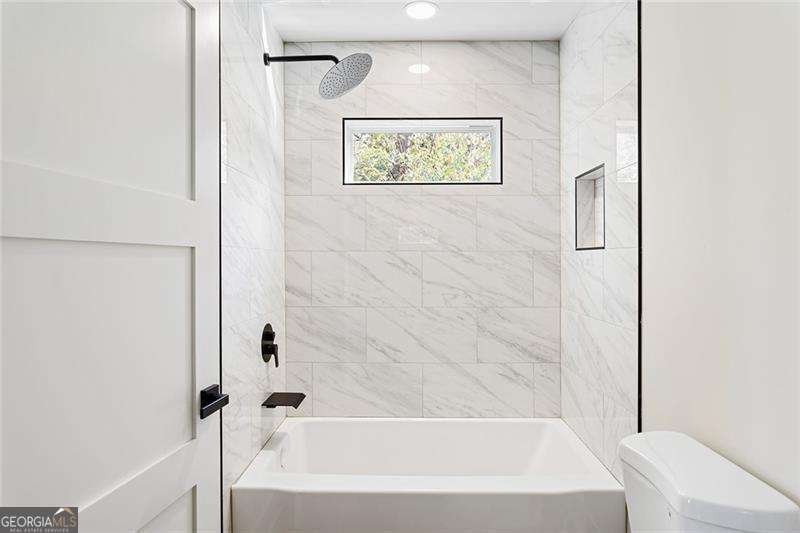 2425 Mellville Avenue Atlanta - 24