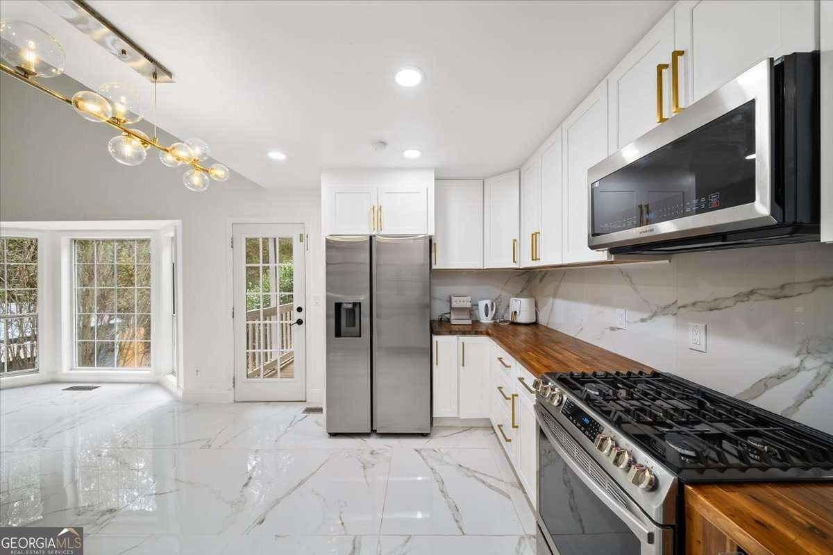 6857 Alexander Parkway Douglasville - 22