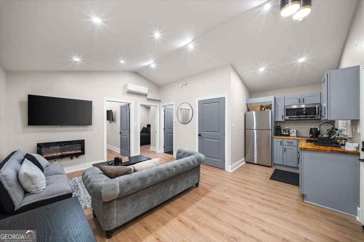 6857 Alexander Parkway Douglasville - 55