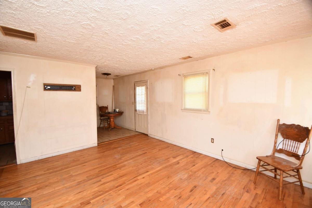 6367 Highway 72 Carlton - 6