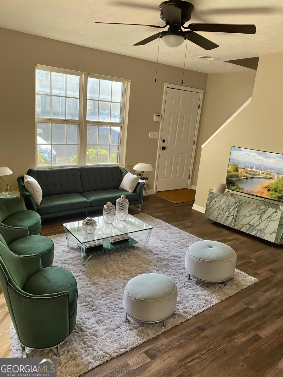 140 Point Place Drive Cartersville - 1