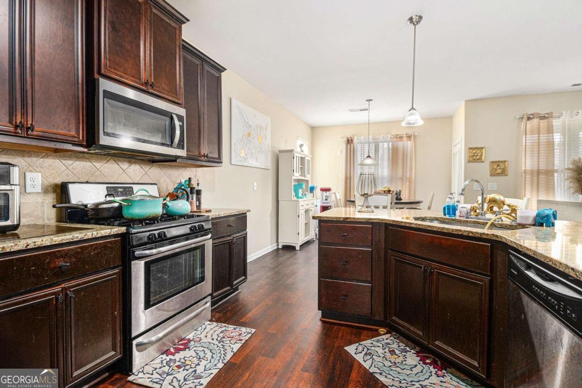 2219 Jenny Drive Fairburn - 12