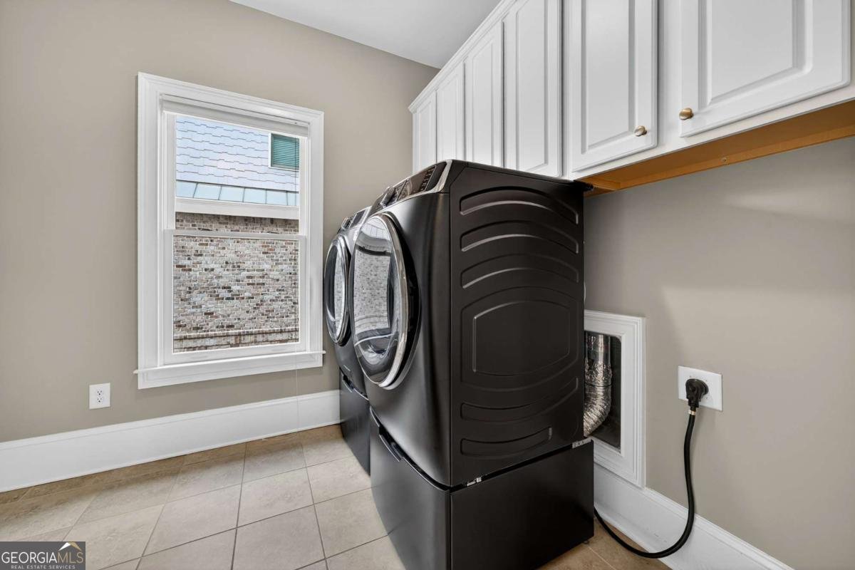 4916 Kentwood Drive Marietta - 55