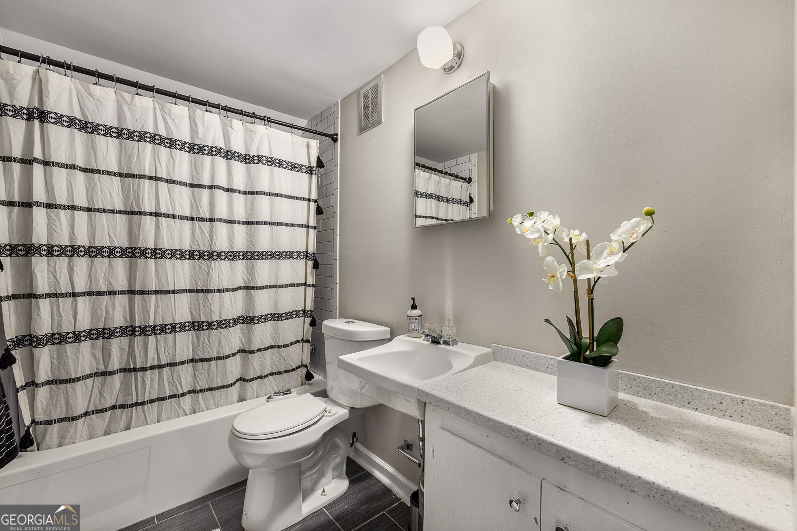 3727 Summitridge Drive Atlanta - 29