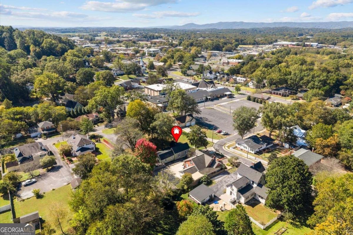 515 Woodlawn Avenue Calhoun - 47