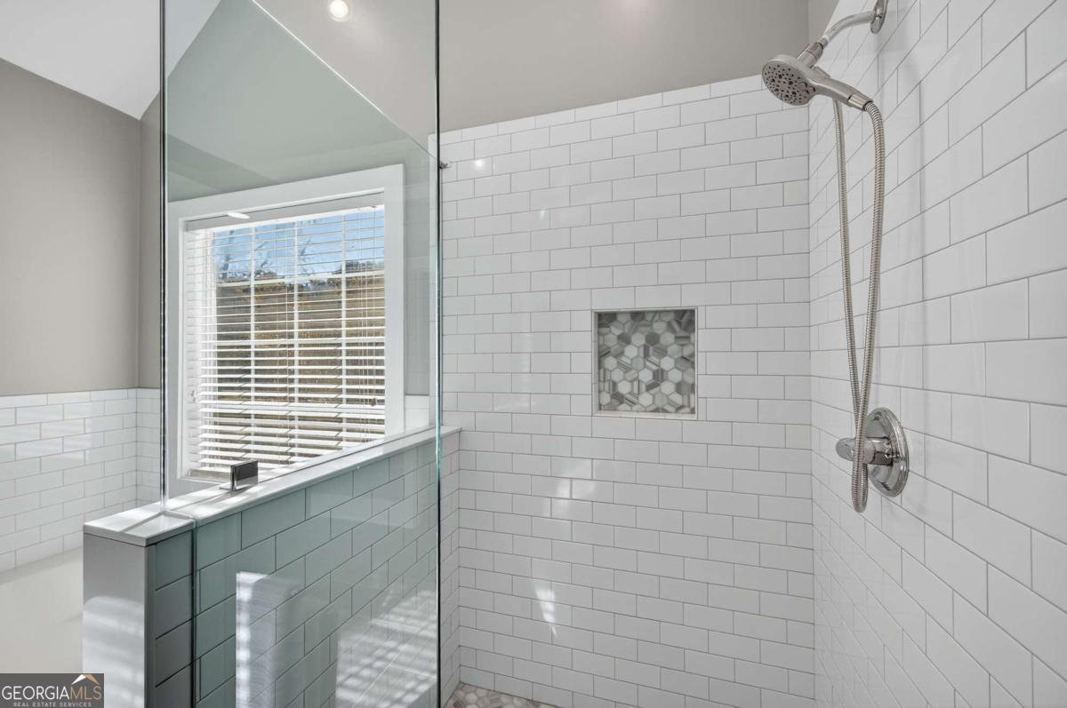 270 Dogwood View Court Suwanee - 3