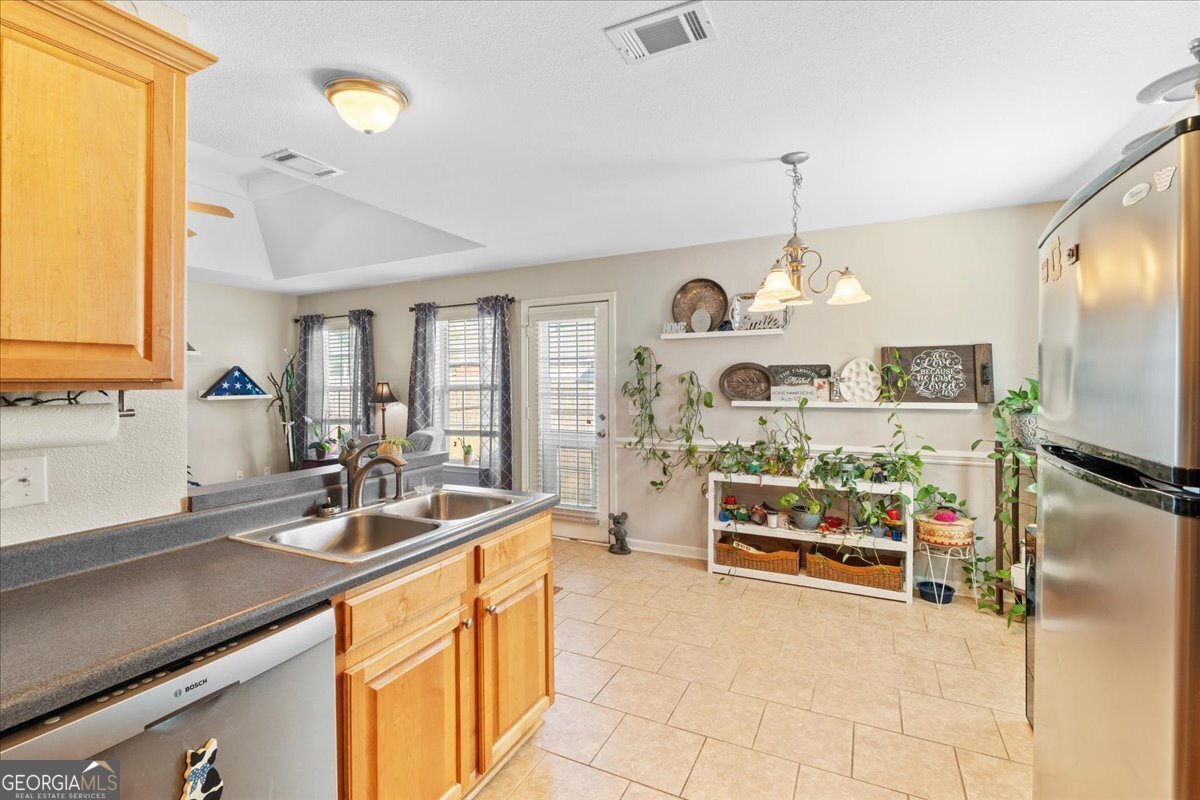 125 Amber Drive Byron - 12