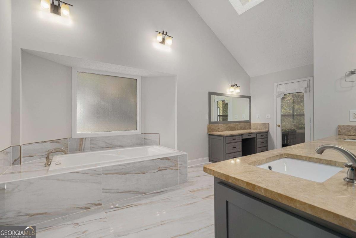 400 Old Tree Trace Roswell - 18