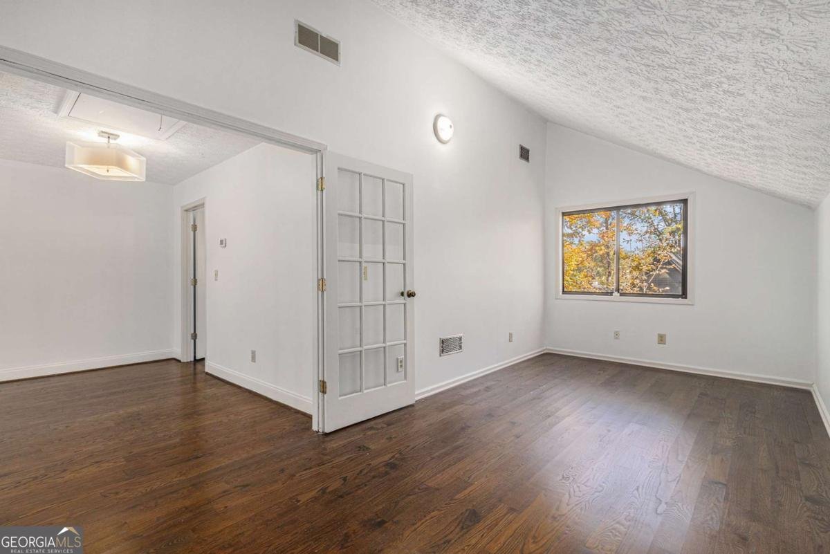 400 Old Tree Trace Roswell - 25